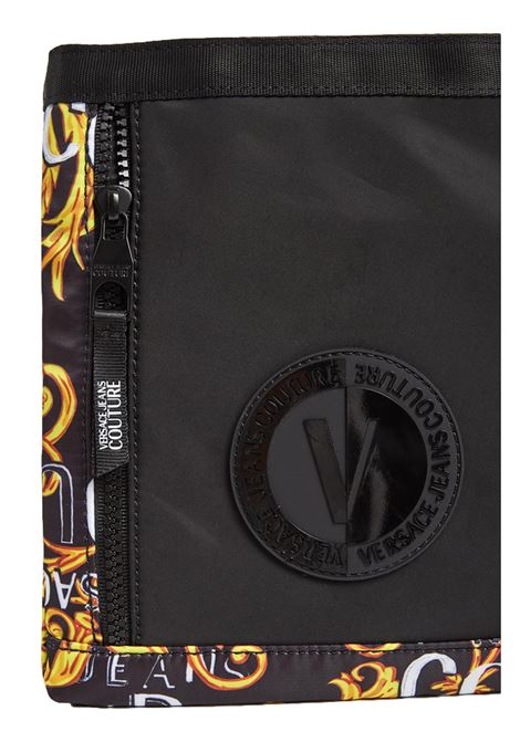 Borsa a tracolla con logo barocco oro VERSACE JEANS COUTURE | Borse | 74YA4B75 ZS588G89